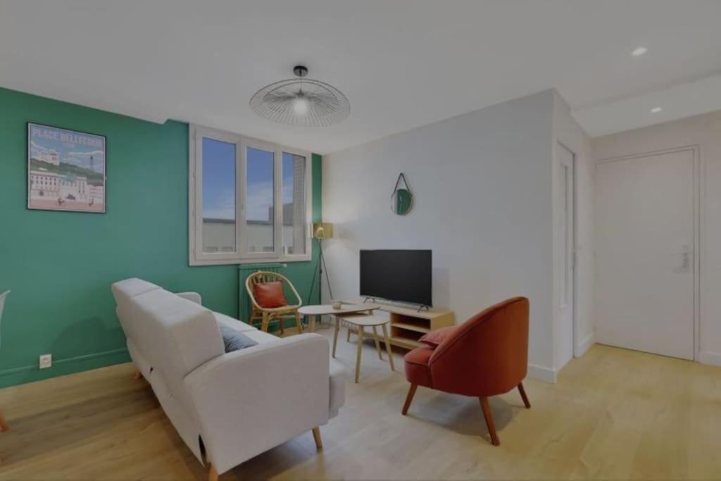 Appartement Neuf Pour 6, Parking Et Box, Au Calme Villeurbanne Exterior foto